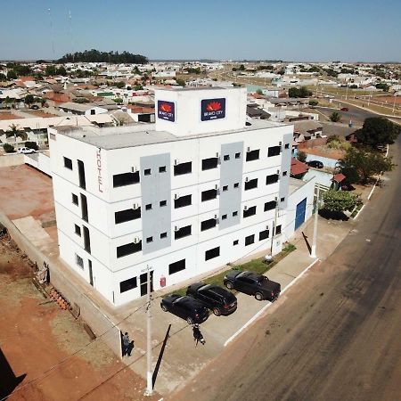 Bravo City Hotel Campo Verde ภายนอก รูปภาพ